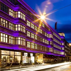 https://ellington-hotel-berlin.find-berlin-hotels.com